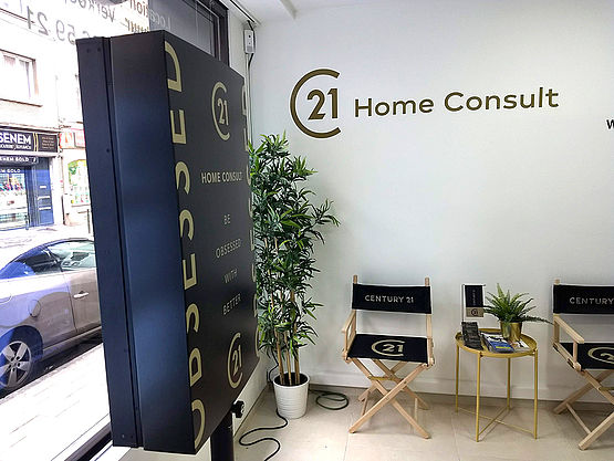 Ecran Vitrine Agence Immobilière Affichage Dynamique TAPTAP