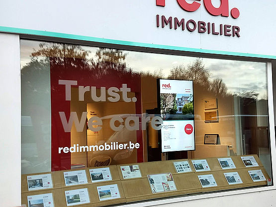 Ecran Vitrine agence immobilière affichage dynamique TAPTAP