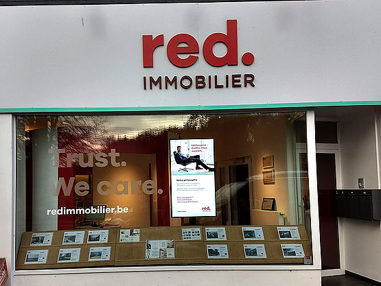 Ecran Vitrine agence immobilière affichage dynamique TAPTAP